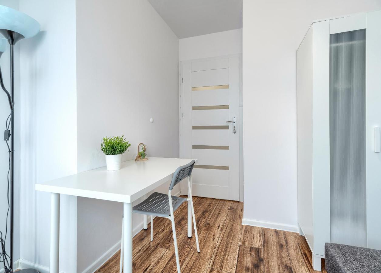 Pokoje Gdansk Zabianka - Bitwy Oliwskiej 15 Appartement Buitenkant foto